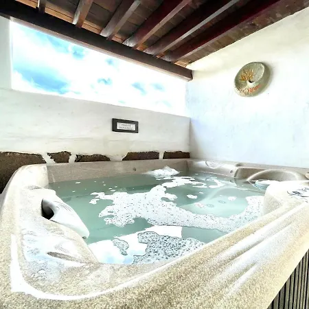 Holiday home Great Rural House With Jacuzii, Wifi And Barbecue In Lanzarote Style