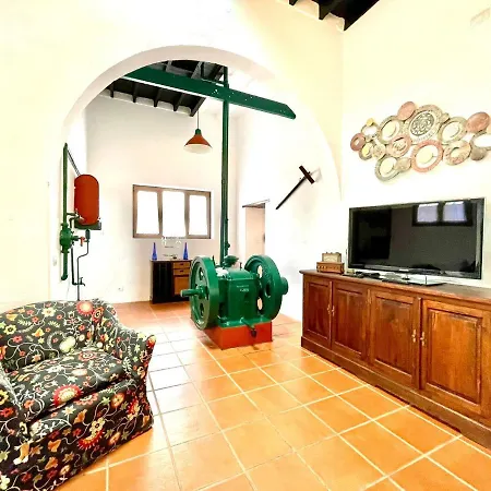 Great Rural House With Jacuzii, Wifi And Barbecue In Lanzarote Style * Haria