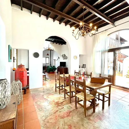 Great Rural House With Jacuzii, Wifi And Barbecue In Lanzarote Style Haria