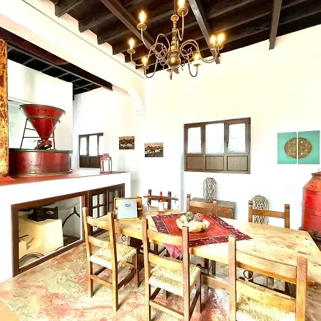 Great Rural House With Jacuzii, Wifi And Barbecue In Lanzarote Style Casa vacanze Haría